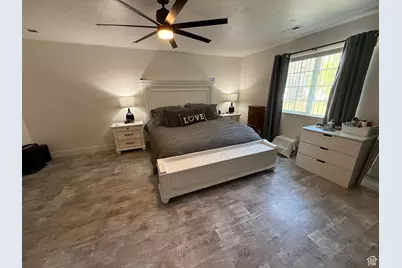 4076 S Mountain Moon Dr, Saratoga Springs, UT 84045 - Photo 14