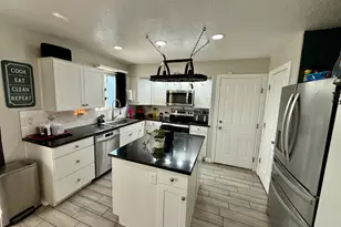 4076 S Mountain Moon Dr, Saratoga Springs, UT 84045 - Photo 6