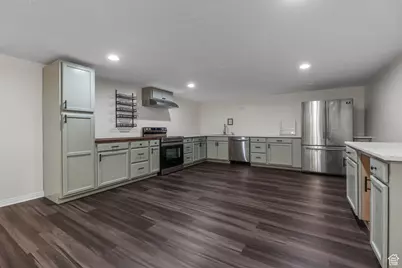 2712 S 300 E, South Salt Lake, UT 84115 - Photo 38