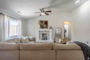 1024 Painted Cloud Pl, Washington, UT 84780 - Photo 12