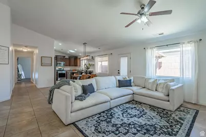 1024 Painted Cloud Pl, Washington, UT 84780 - Photo 10