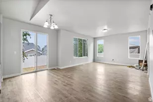 312 W Sapphire Dr, Tooele, UT 84074 - Photo 16