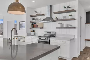 2948 S Puddle Ln, Saratoga Springs, UT 84045 - Photo 8