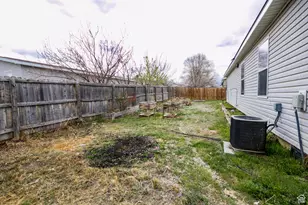 303 W 2000 S, Vernal, UT 84078 - Photo 16