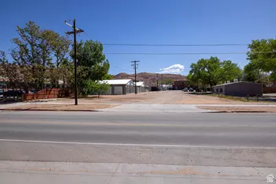38 S 100 W, Moab, UT 84532 - Photo 6