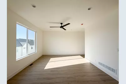 993 W Mountain Hollow Way #313, Lehi, UT 84043 - Photo 4