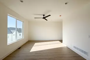 993 W Mountain Holw Wy, Lehi, UT 84043 - Photo 4