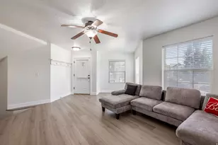 4043 E Oakland Hills Dr, Eagle Mountain, UT 84005 - Photo 4