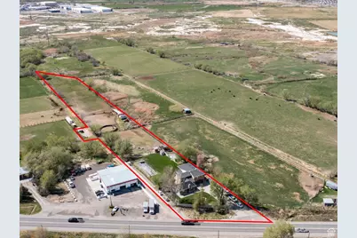 2490 S State St, Springville, UT 84663 - Photo 1
