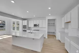 2090 E Burger St, Lake Point, UT 84074 - Photo 4