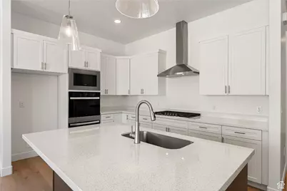 549 N Legend Way #C/466, Mapleton, UT 84664 - Photo 16