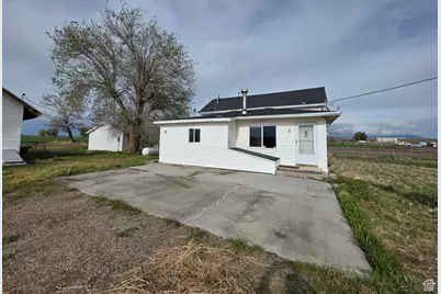 98 W 1000 N, Delta, UT 84624 - Photo 2