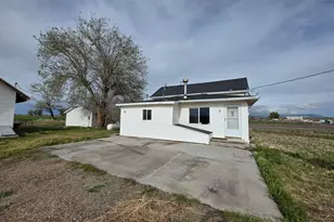 98 W 1000 N, Delta, UT 84624 - Photo 2