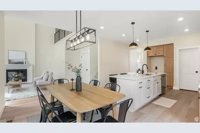 2298 E Parkside Cir S, South Ogden, UT 84403 - Photo 12