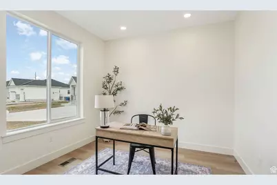 2298 E Parkside Cir S, South Ogden, UT 84403 - Photo 2