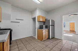 779 S 400 E, Salt Lake City, UT 84111 - Photo 4