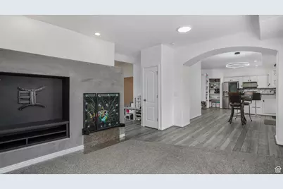 10674 S Pine Shadow Rd, South Jordan, UT 84009 - Photo 4