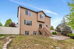 7812 N Crestwood Circle, Eagle Mountain, UT 84005 - Photo 28