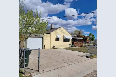 207 N Rawlins St, East Carbon, UT 84520 - Photo 4