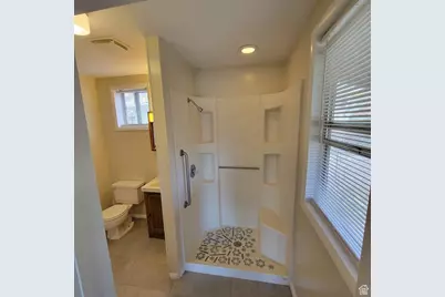 207 N Rawlins St, East Carbon, UT 84520 - Photo 34