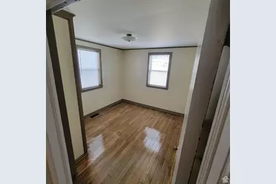 207 N Rawlins St, East Carbon, UT 84520 - Photo 14