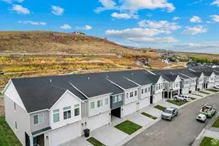 537 N Blue Lake St St, Garden City, UT 84028 - Photo 32