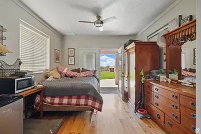 2490 S State St, Springville, UT 84663 - Photo 34