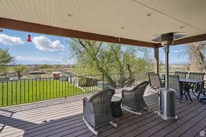 2490 S State St, Springville, UT 84663 - Photo 38