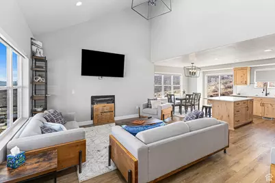 3467 S Porcupine Cir, Garden City, UT 84028 - Photo 4