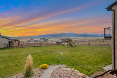 6433 N Glenmar Way E, Eagle Mountain, UT 84005 - Photo 36