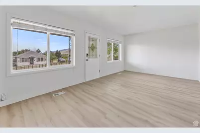 390 E Vine, Tooele, UT 84074 - Photo 4