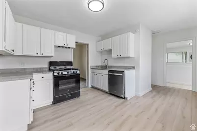 390 E Vine, Tooele, UT 84074 - Photo 8