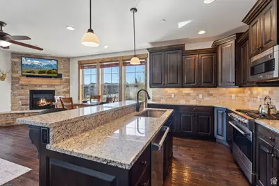 9855 N N Vista Dr #104, Heber City, UT 84032 - Photo 8