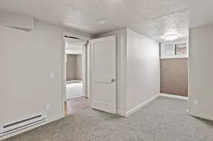 1362 Marilyn Dr, Ogden, UT 84403 - Photo 14