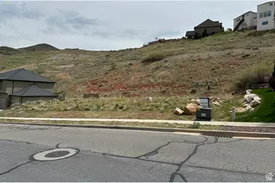 755 S Parkway Dr, North Salt Lake, UT 84054 - Photo 1