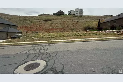 755 S Parkway Dr, North Salt Lake, UT 84054 - Photo 2