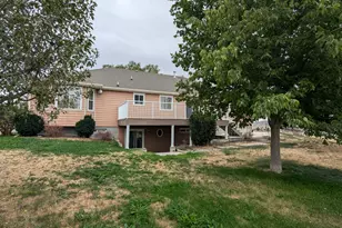 565 E Platt Ln, Mona, UT 84645 - Photo 38