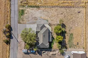 565 E Platt Ln, Mona, UT 84645 - Photo 44