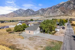 565 E Platt Ln, Mona, UT 84645 - Photo 42