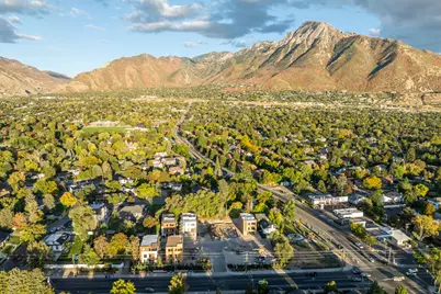 4442 S Holladay Park Ln E, Holladay, UT 84124 - Photo 6