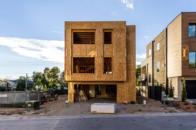 4442 S Holladay Park Ln E, Holladay, UT 84124 - Photo 4