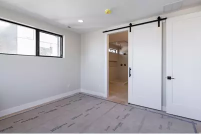 4442 S Holladay Park Ln E, Holladay, UT 84124 - Photo 8