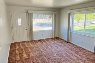 836 N 300 E, Price, UT 84501 - Photo 6