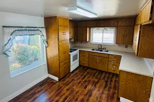 836 N 300 E, Price, UT 84501 - Photo 4