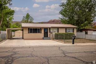 527 W Palisade Dr, Moab, UT 84532 - Photo 1