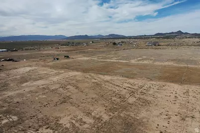 5253 N Lund Hwy #5, Cedar City, UT 84721 - Photo 2