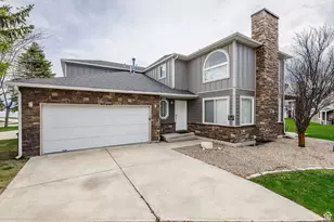 917 N Harbor Village Dr E, Garden City, UT 84028 - Photo 2