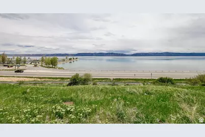 917 N Harbor Village Dr E #4, Garden City, UT 84028 - Photo 44