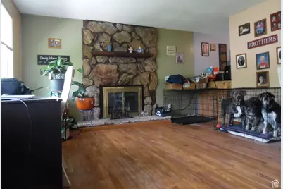 477 W Grand Cir, Moab, UT 84532 - Photo 4