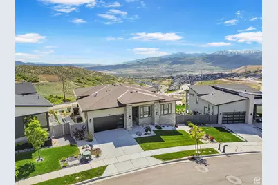 1749 W Oakridge Cir, Lehi, UT 84043 - Photo 2